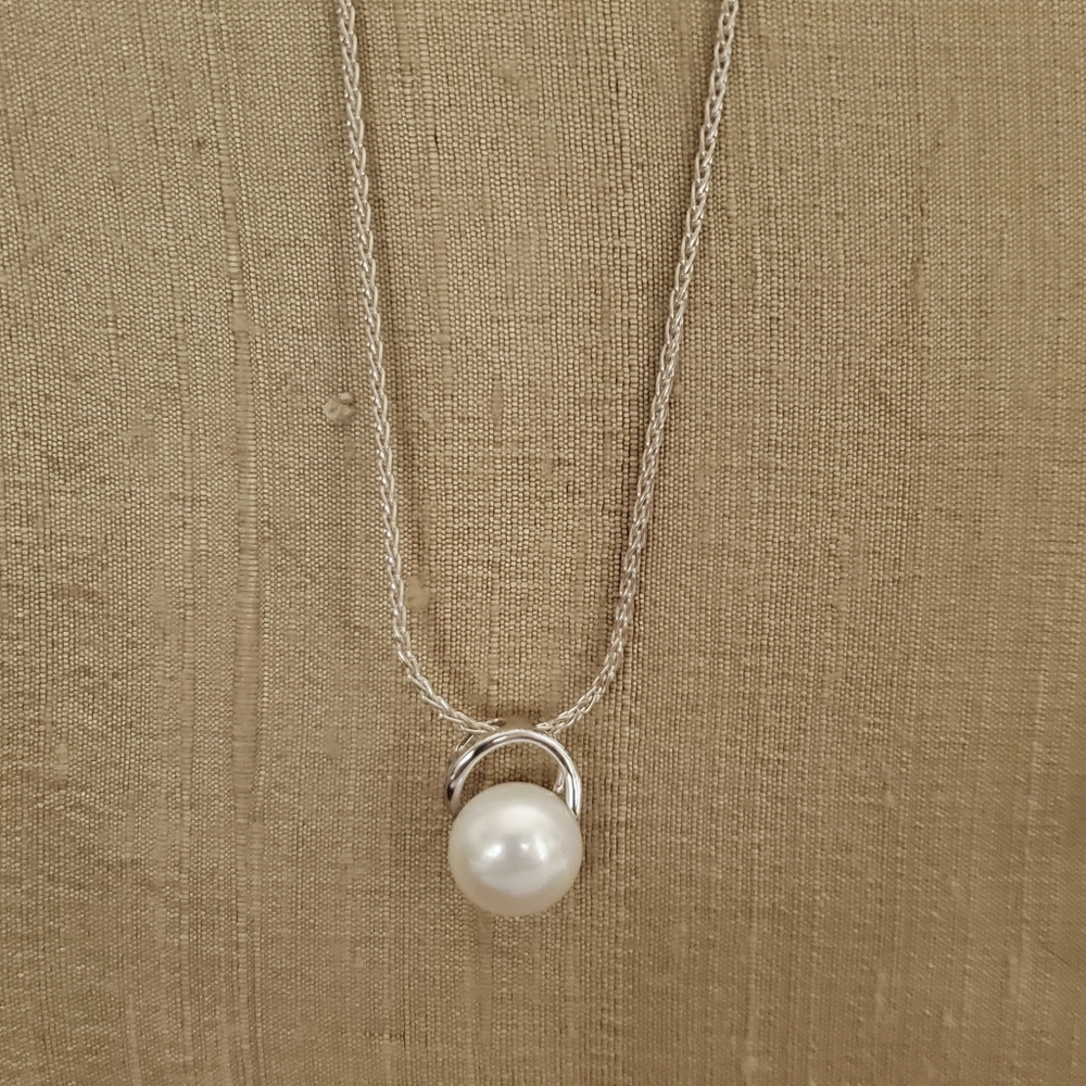 Cultured Freshwater Pearl & SS Necklace